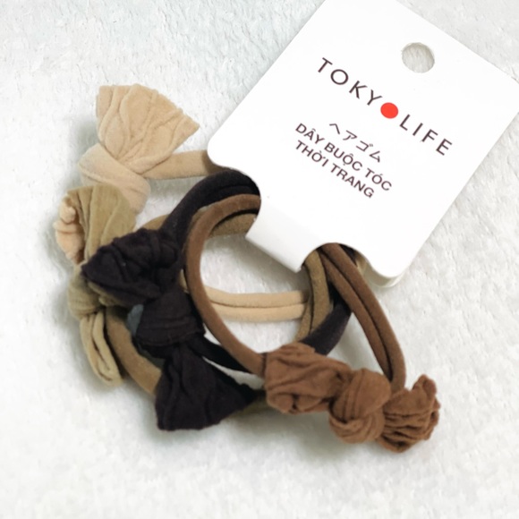 Fashionable hair band. - Picture 2 of 5